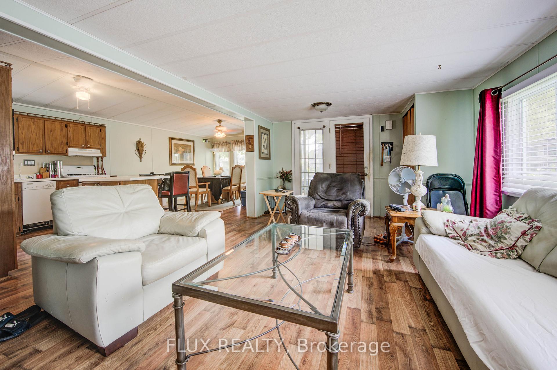 Photo 4 of Unit 270, 580 Beaver Creek Road, Waterloo, Erbsville/Laurelwood — HOMEH