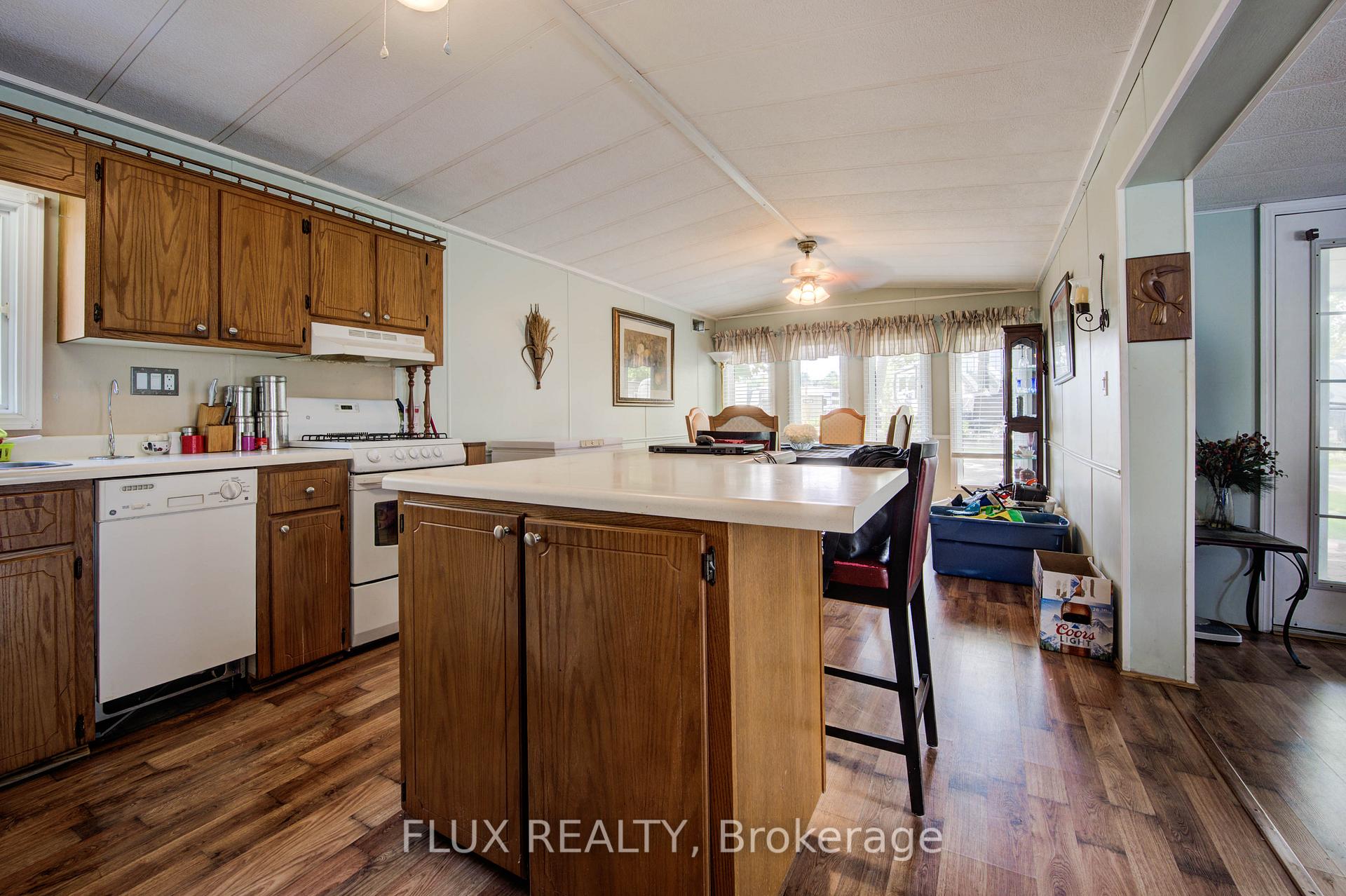 Photo 7 of Unit 270, 580 Beaver Creek Road, Waterloo, Erbsville/Laurelwood — HOMEH