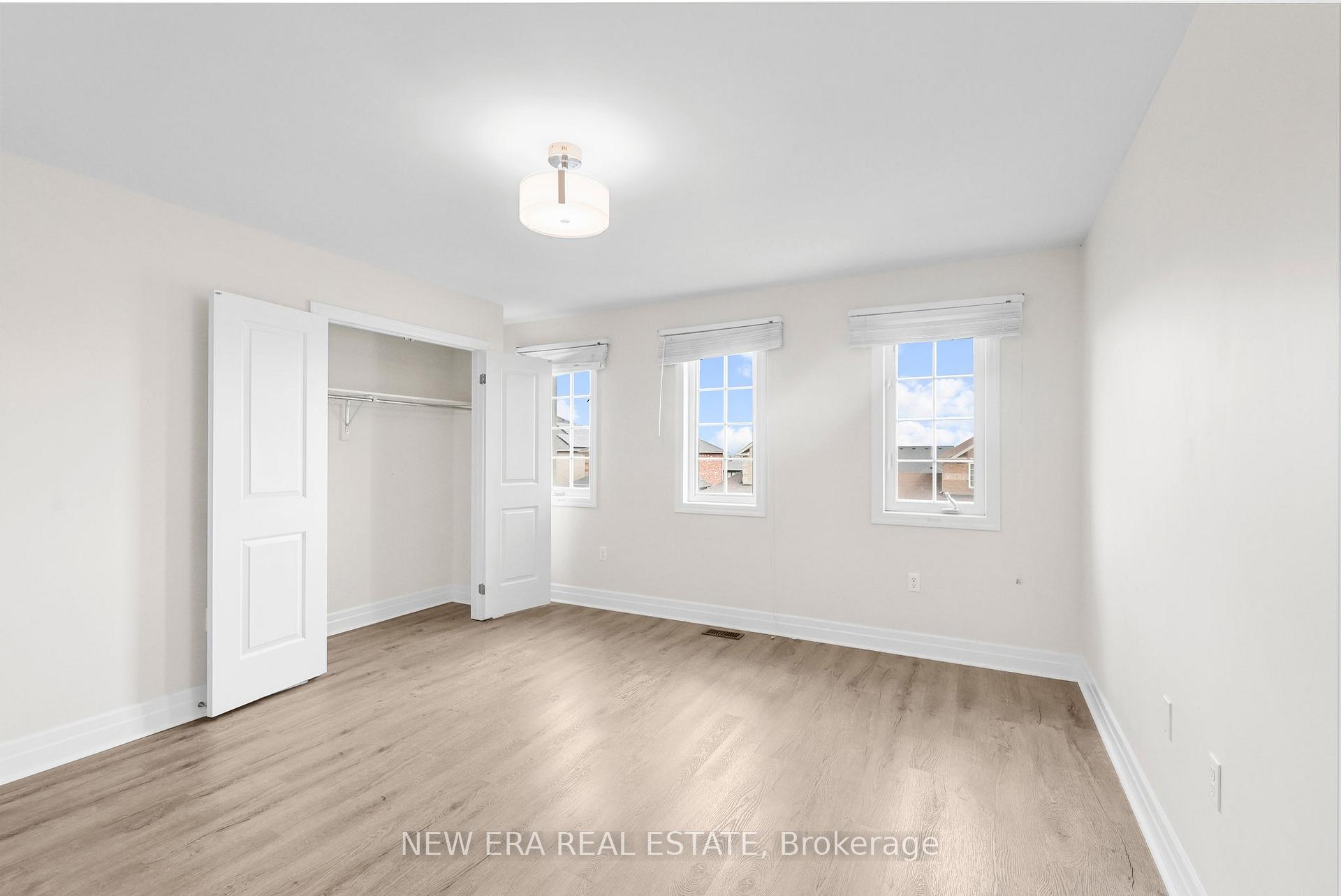 Photo 12 of 1376 Sheldon Street, Innisfil, Alcona — HOMEH