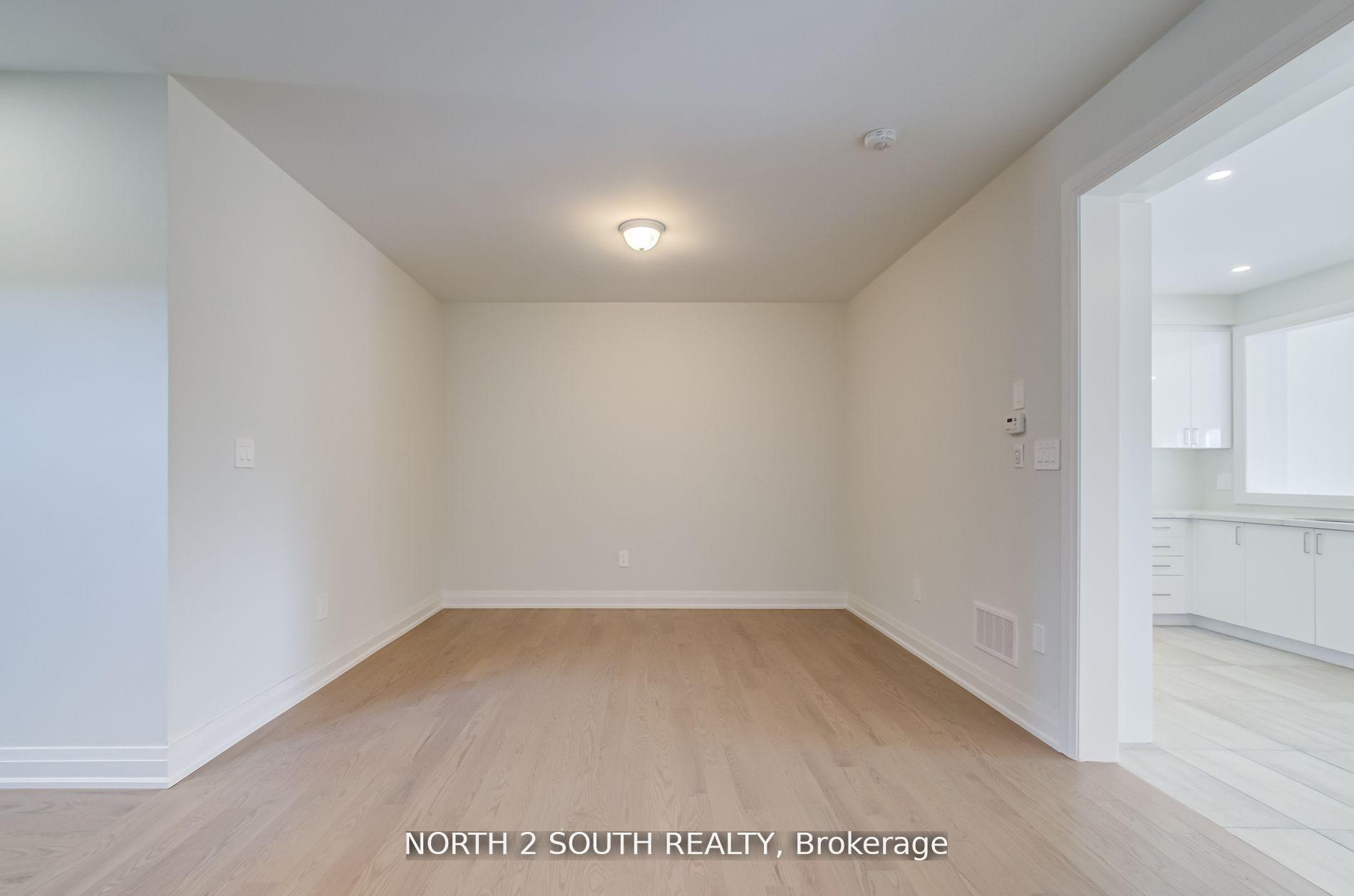 Photo 6 of 41 Virro Court, Vaughan, West Woodbridge — HOMEH