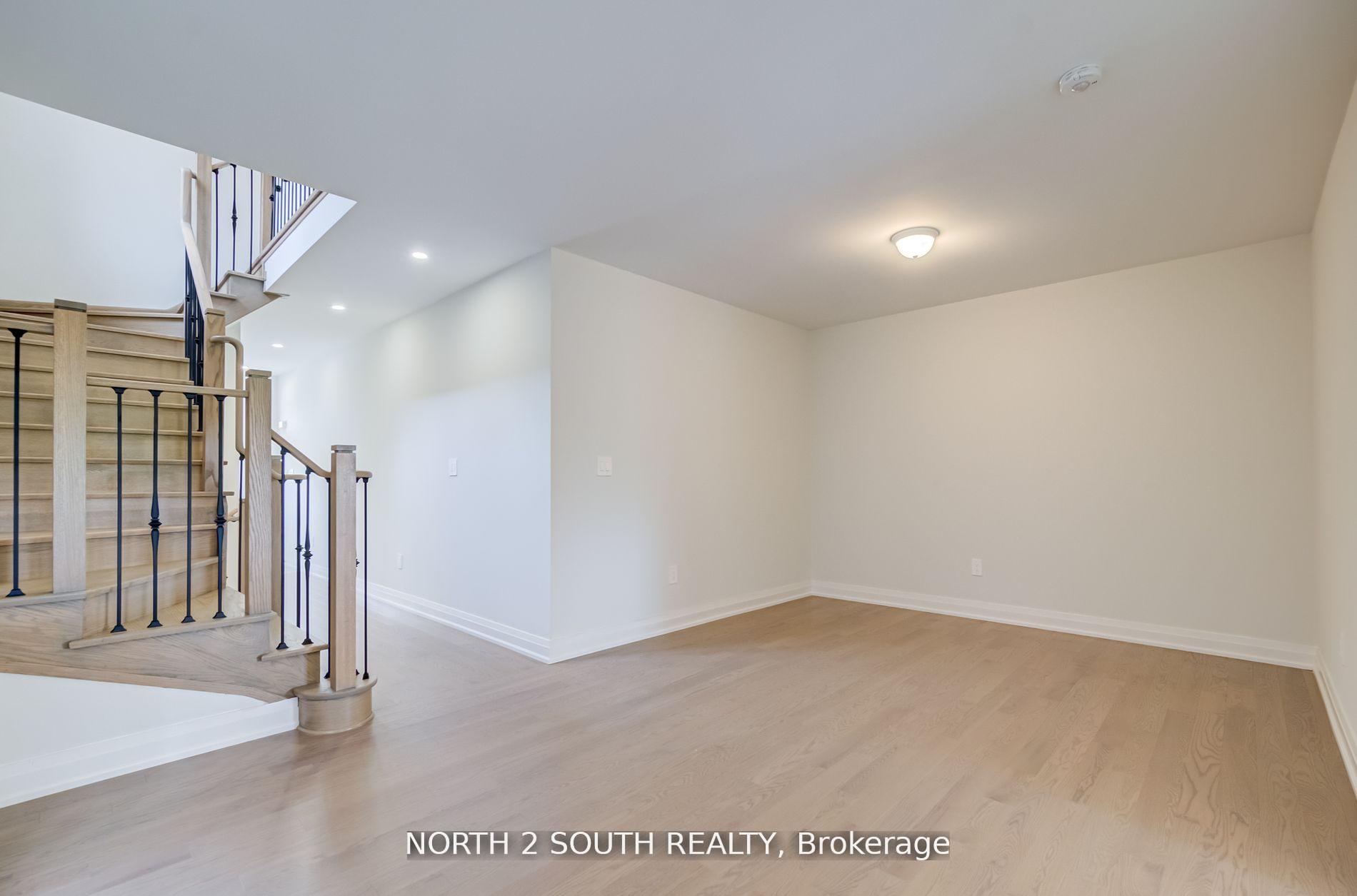 Photo 7 of 41 Virro Court, Vaughan, West Woodbridge — HOMEH