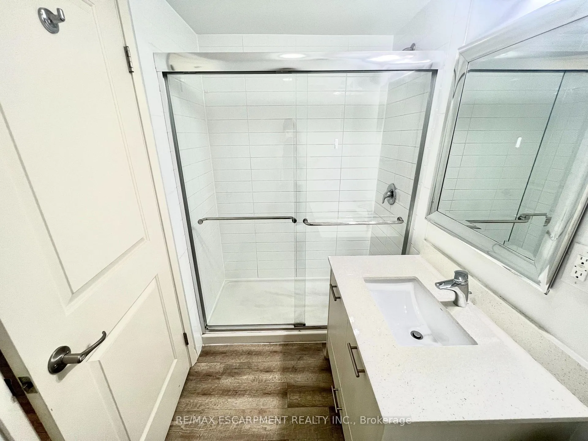 Photo 55 of Unit 1002, 220 Cannon Street E, Hamilton, Beasley — HOMEH