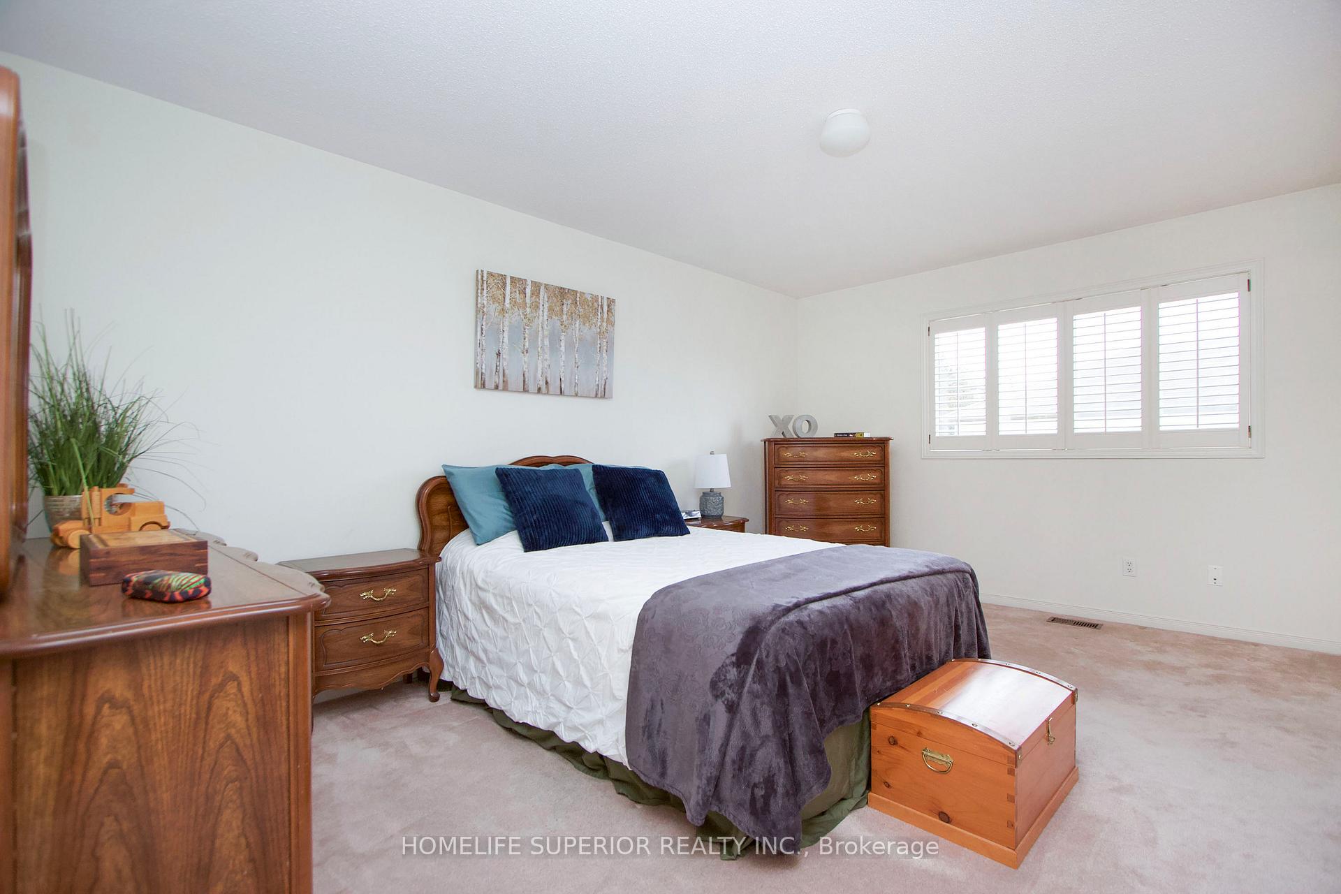 Photo 19 of 1023 Timberland Crescent S, Oshawa, Pinecrest — HOMEH