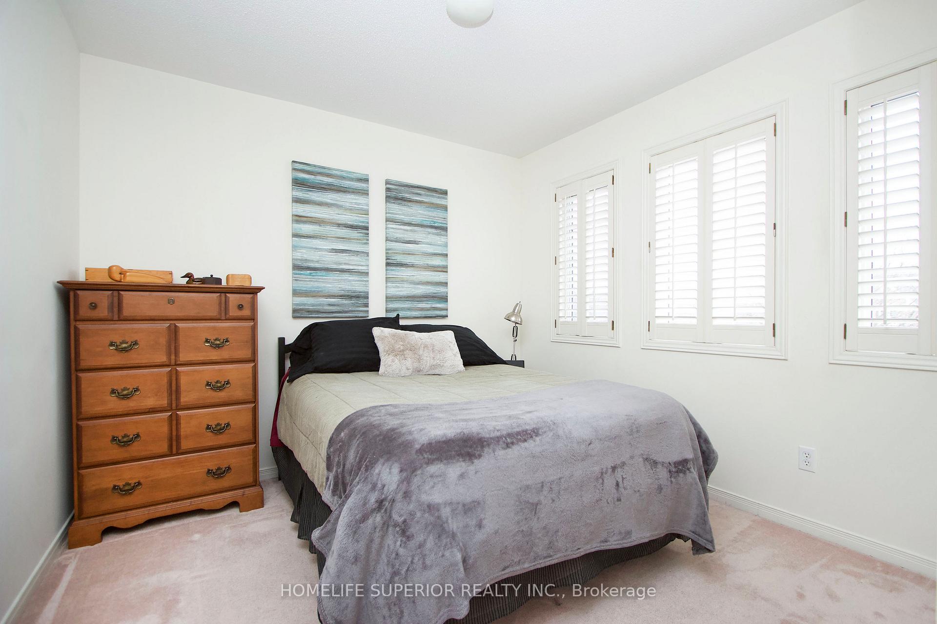 Photo 22 of 1023 Timberland Crescent S, Oshawa, Pinecrest — HOMEH