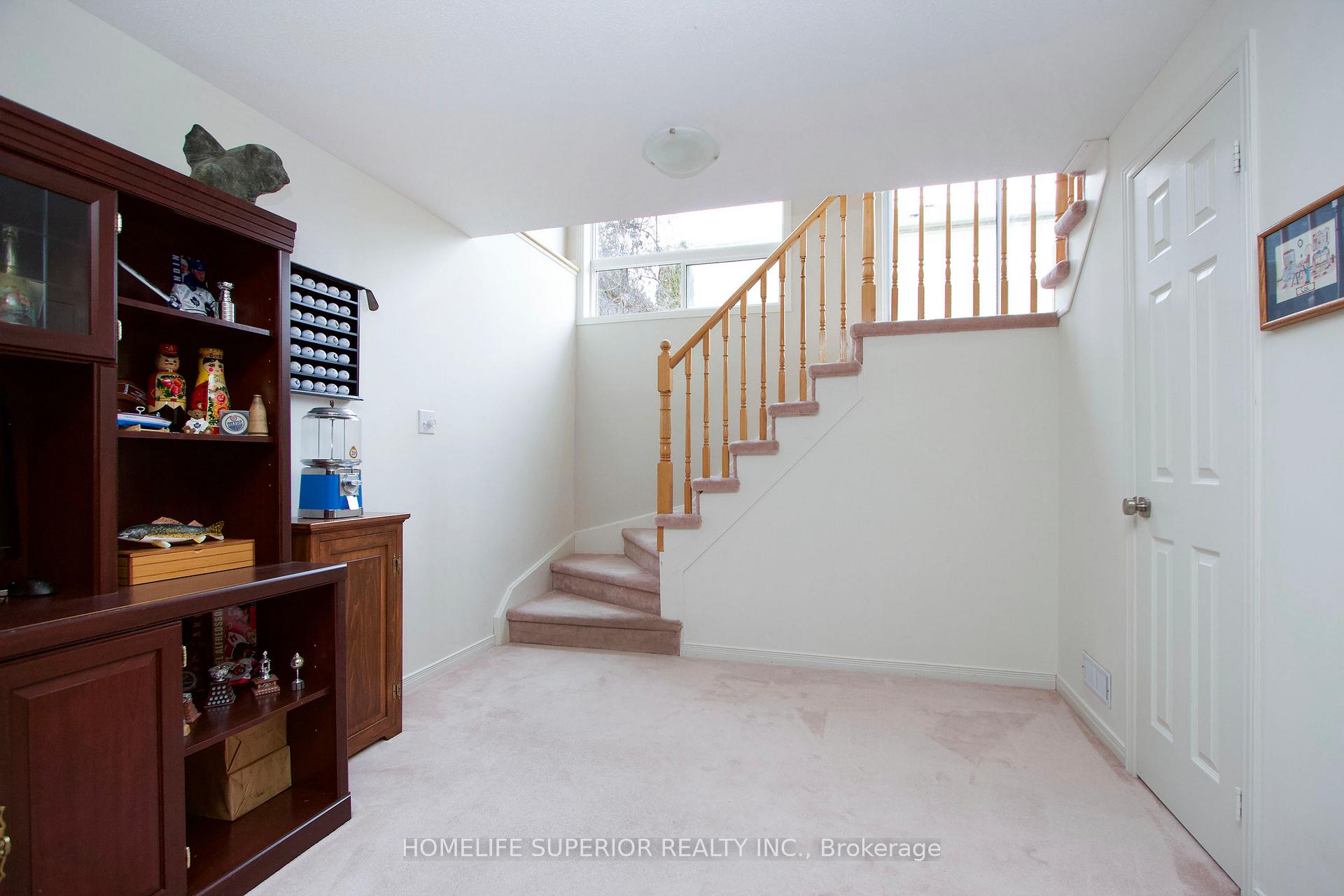 Photo 26 of 1023 Timberland Crescent S, Oshawa, Pinecrest — HOMEH