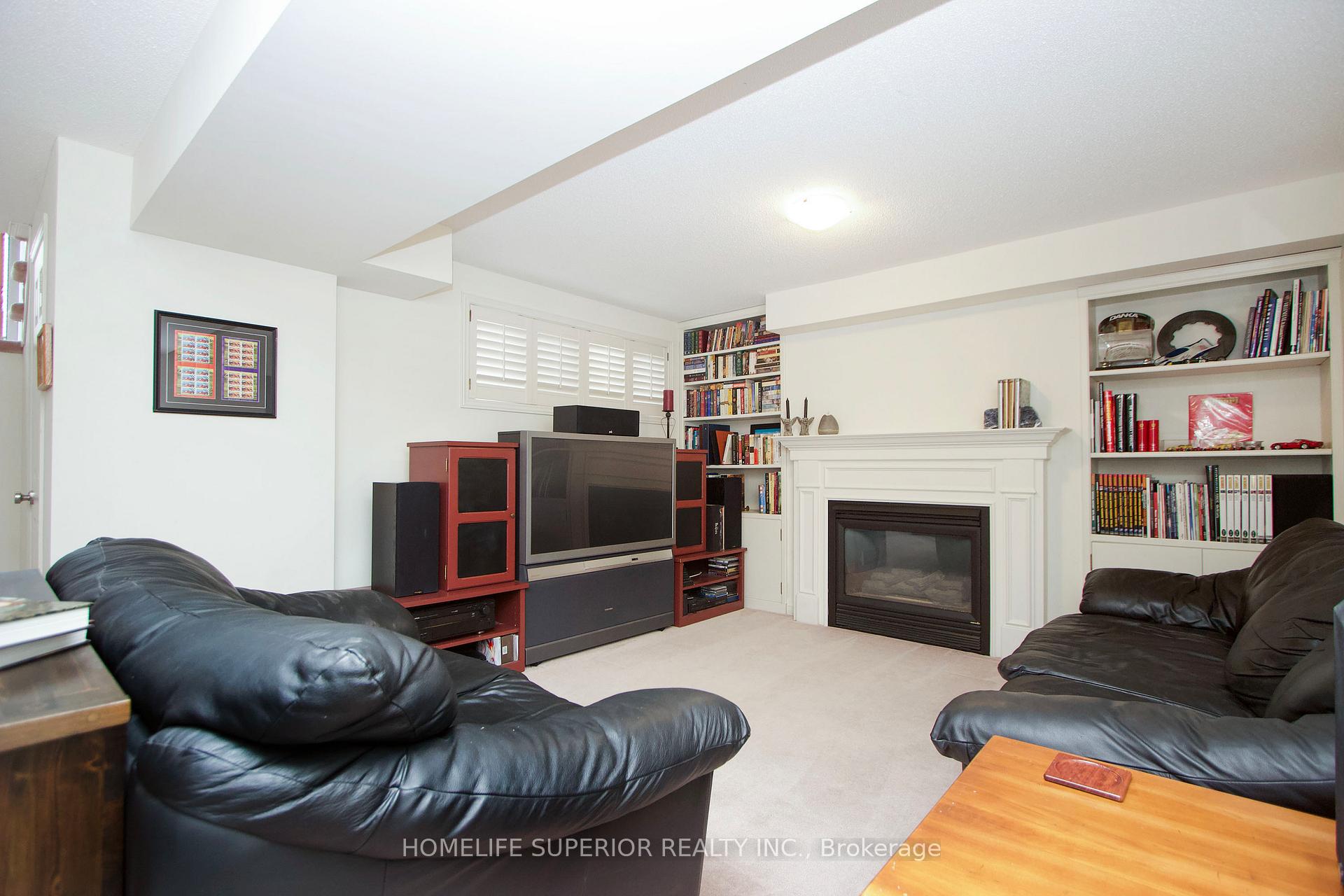 Photo 28 of 1023 Timberland Crescent S, Oshawa, Pinecrest — HOMEH
