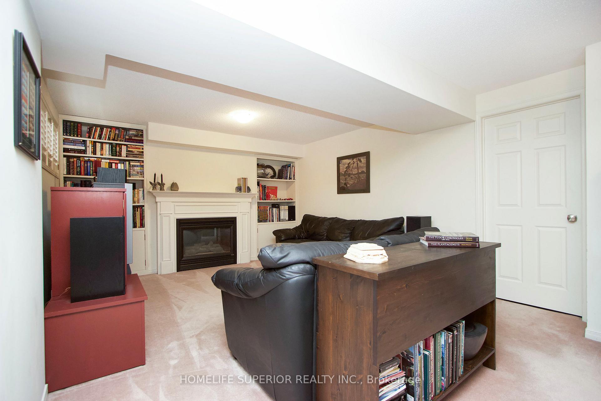 Photo 29 of 1023 Timberland Crescent S, Oshawa, Pinecrest — HOMEH