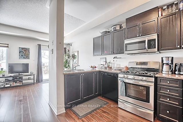 Photo 4 of Unit 52, 175 Stanley Street, Barrie, East Bayfield — HOMEH