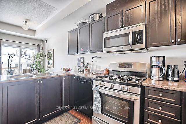 Photo 5 of Unit 52, 175 Stanley Street, Barrie, East Bayfield — HOMEH