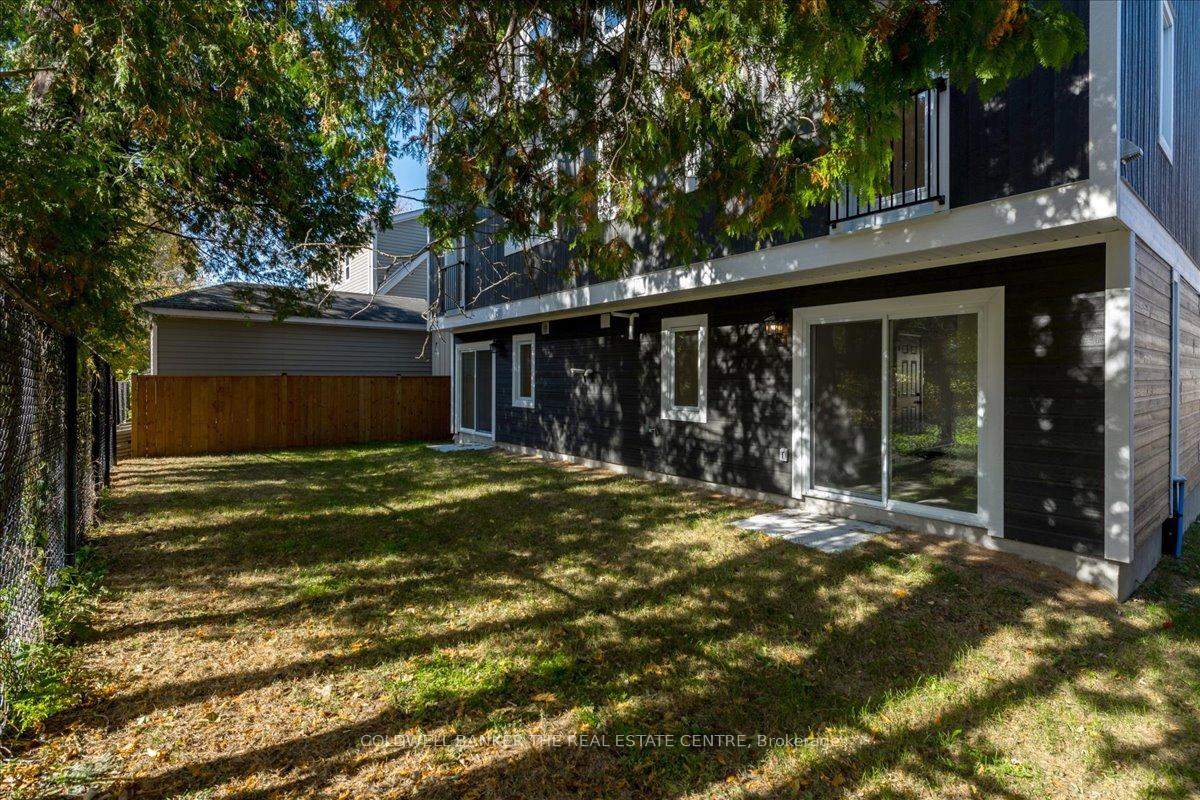 Photo 36 of 1117 Stoney Point Road, Innisfil, Lefroy — HOMEH
