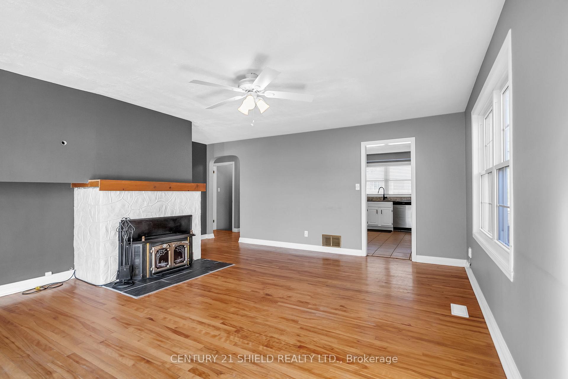 Photo 10 of 707 James Street, Cornwall — HOMEH