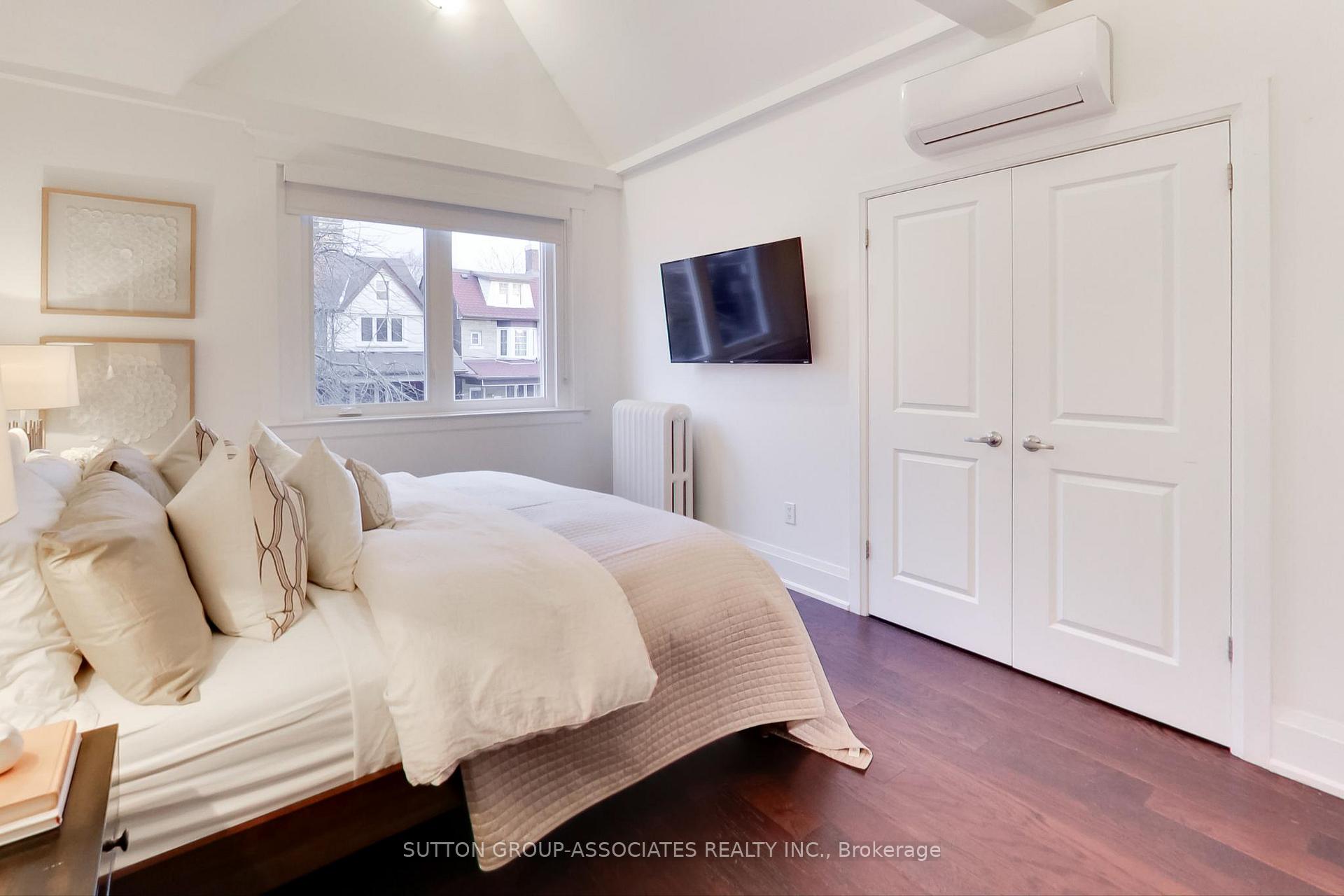 Photo 14 of 32 Appleton Avenue, Toronto, Oakwood Village — HOMEH