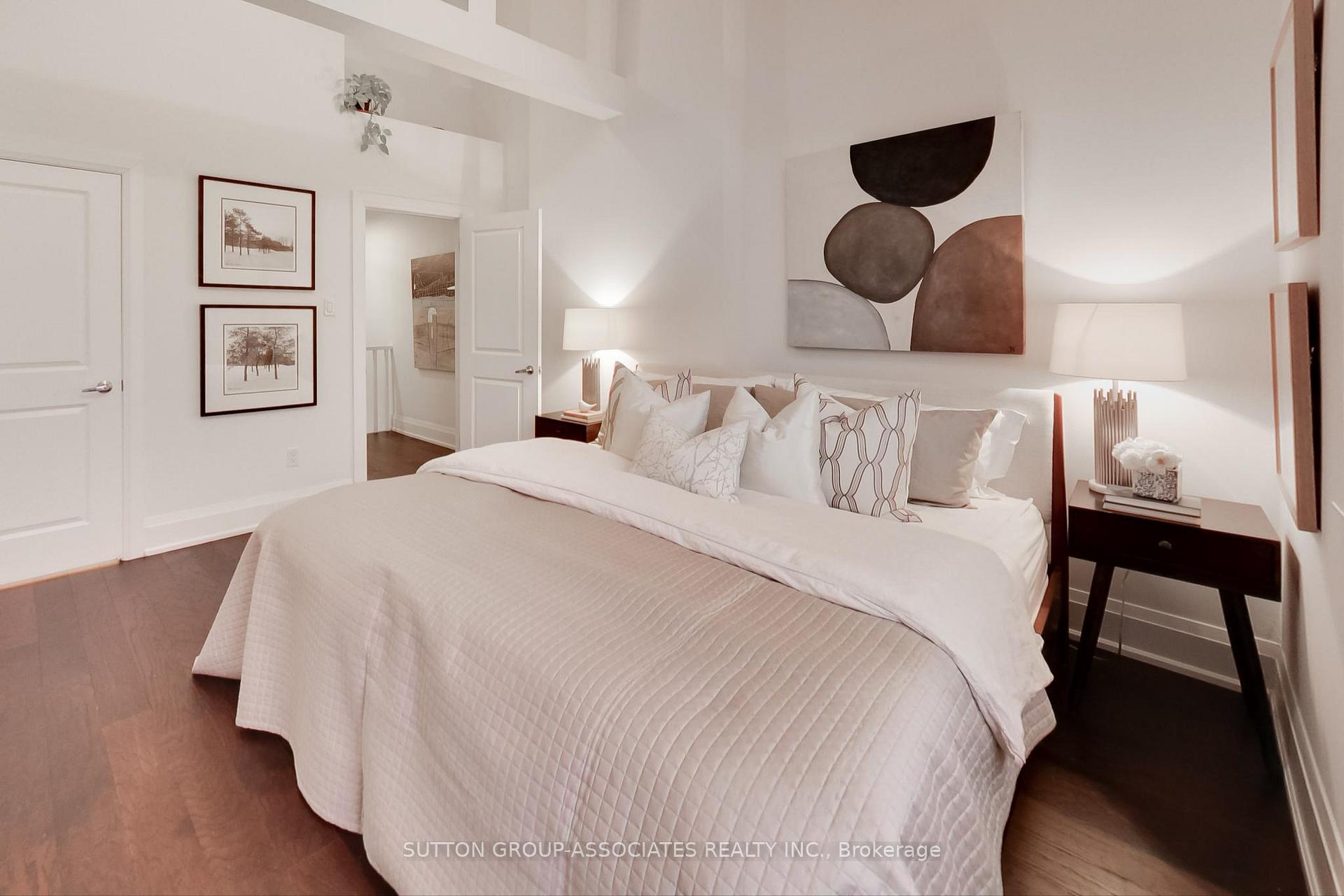 Photo 15 of 32 Appleton Avenue, Toronto, Oakwood Village — HOMEH
