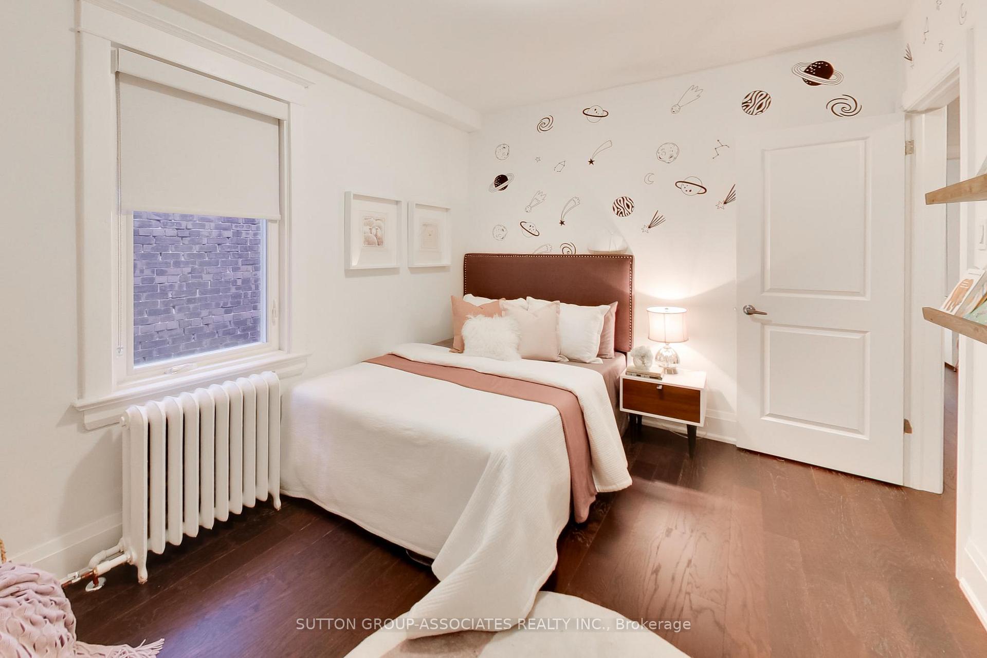Photo 18 of 32 Appleton Avenue, Toronto, Oakwood Village — HOMEH