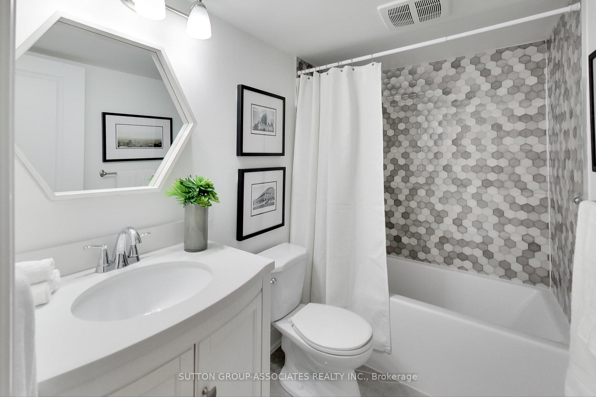 Photo 24 of 32 Appleton Avenue, Toronto, Oakwood Village — HOMEH