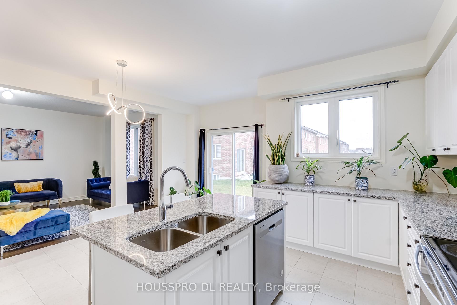 Photo 13 of 639 Fleetwood Drive, Oshawa, Eastdale — HOMEH