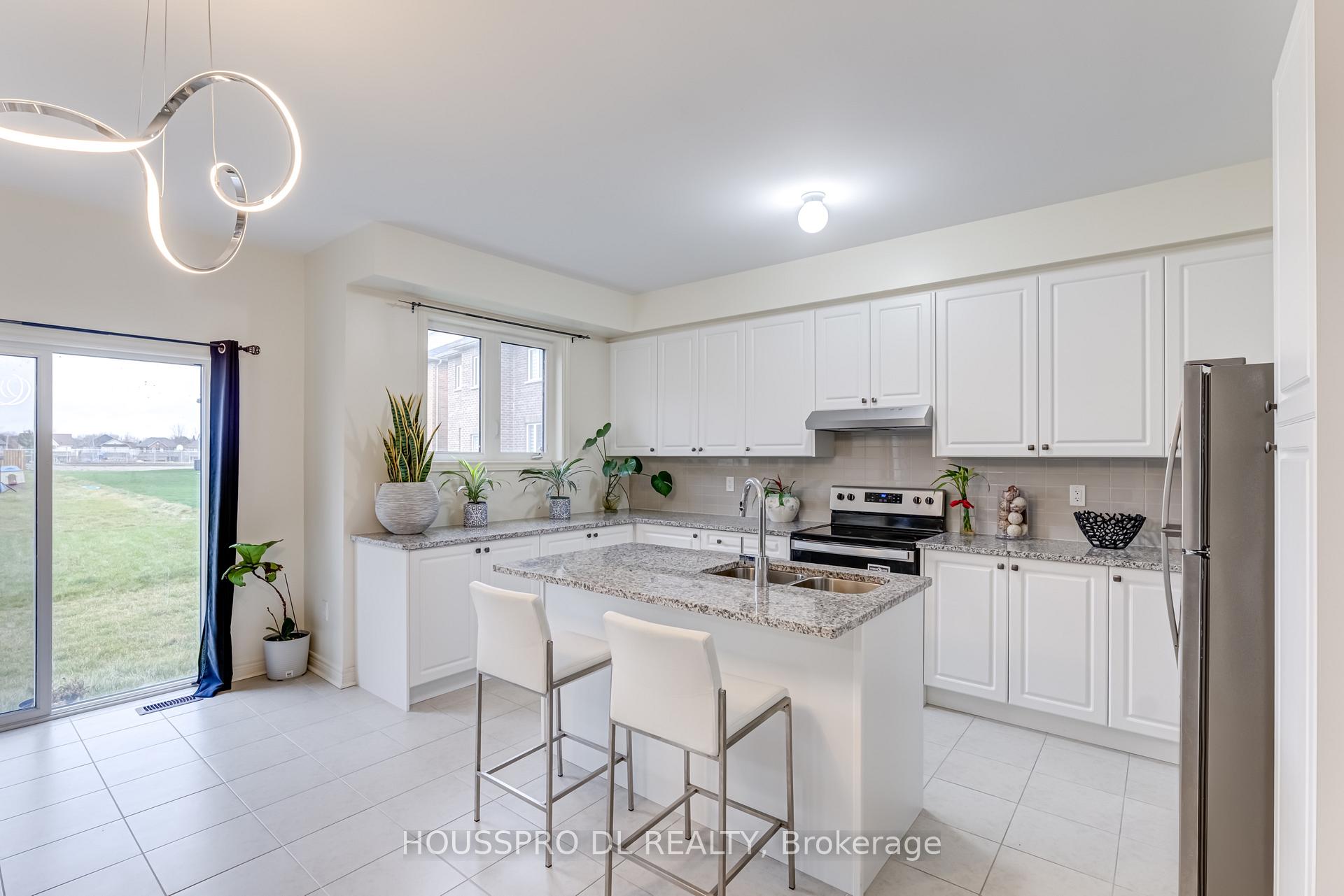 Photo 15 of 639 Fleetwood Drive, Oshawa, Eastdale — HOMEH