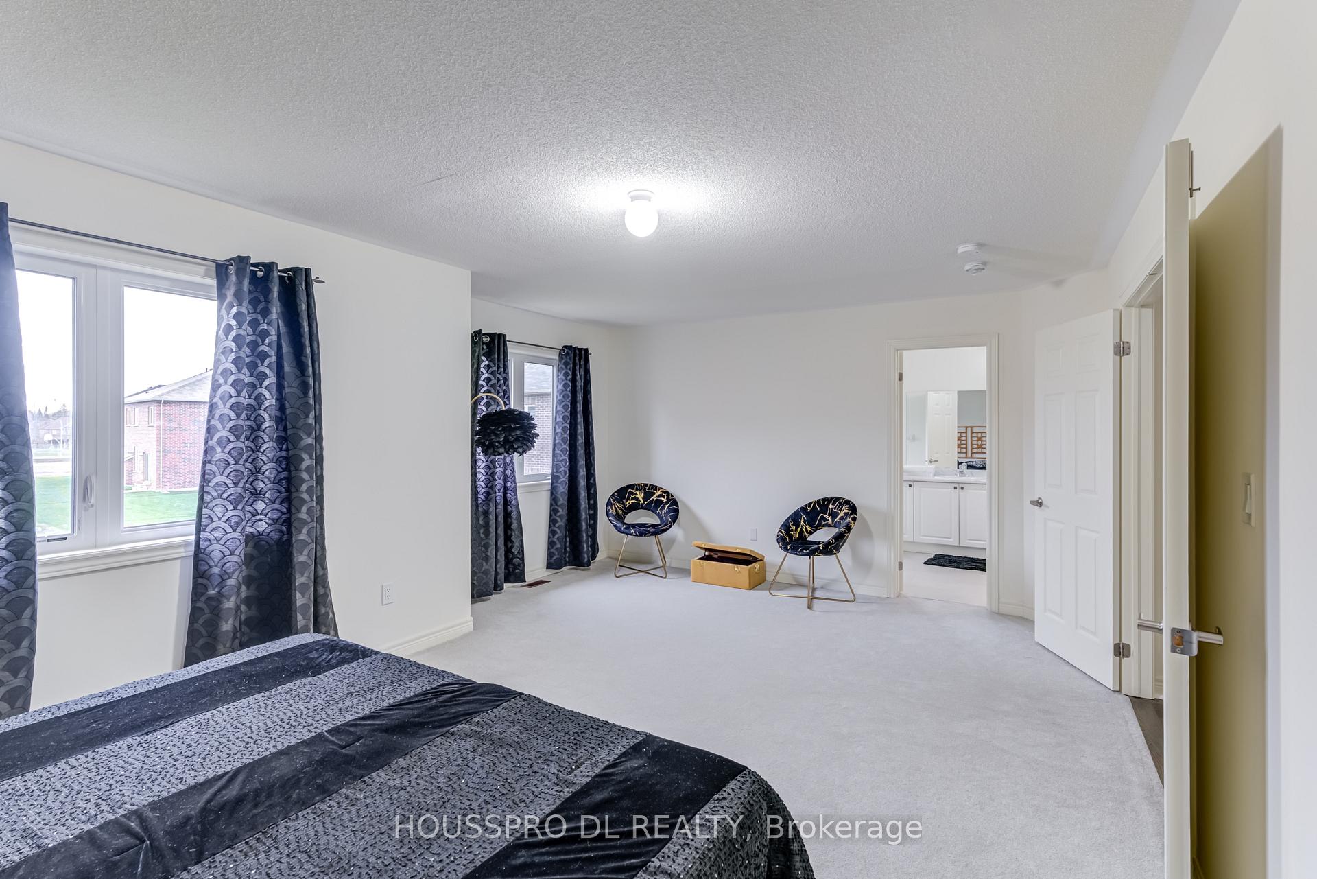 Photo 22 of 639 Fleetwood Drive, Oshawa, Eastdale — HOMEH