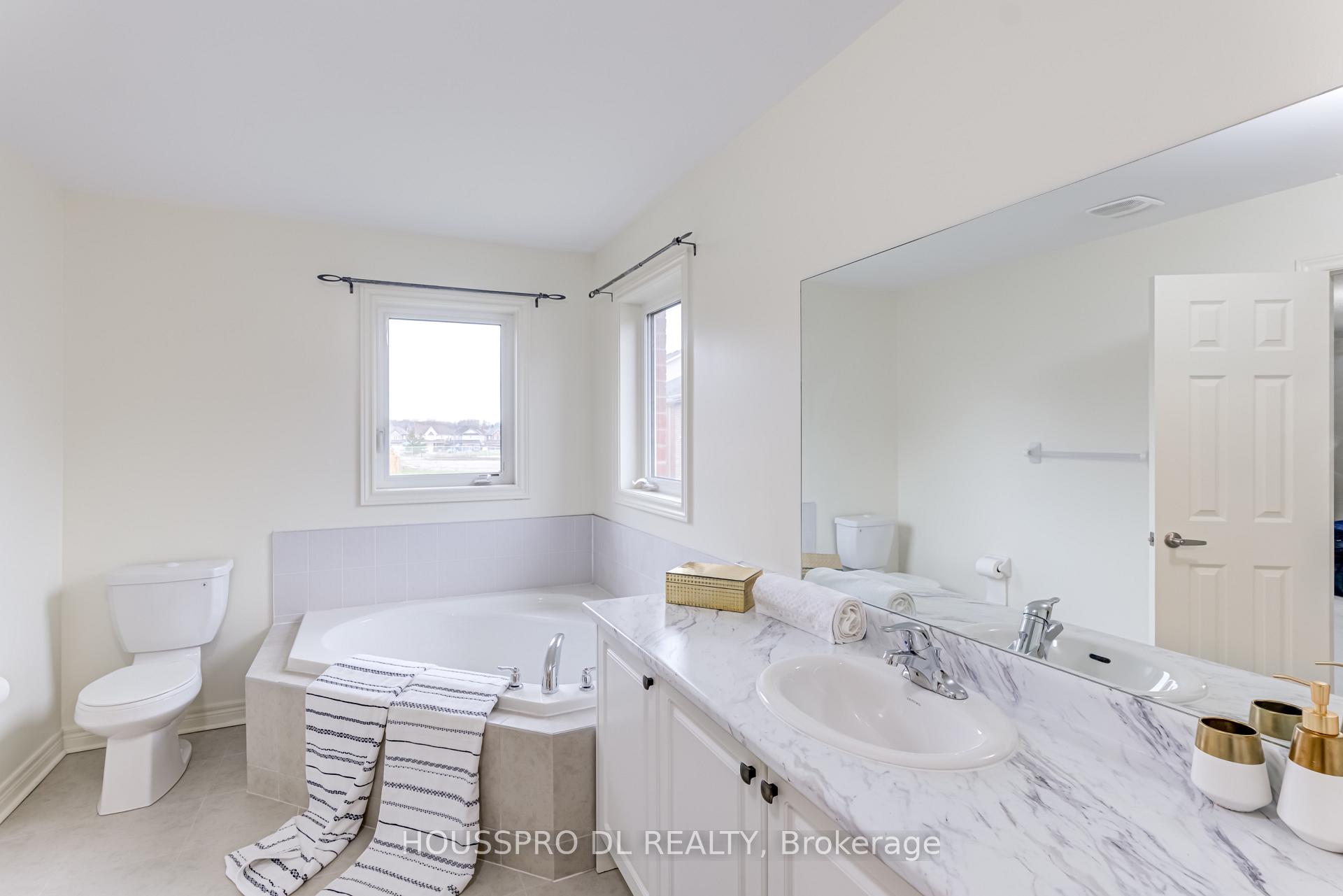 Photo 25 of 639 Fleetwood Drive, Oshawa, Eastdale — HOMEH