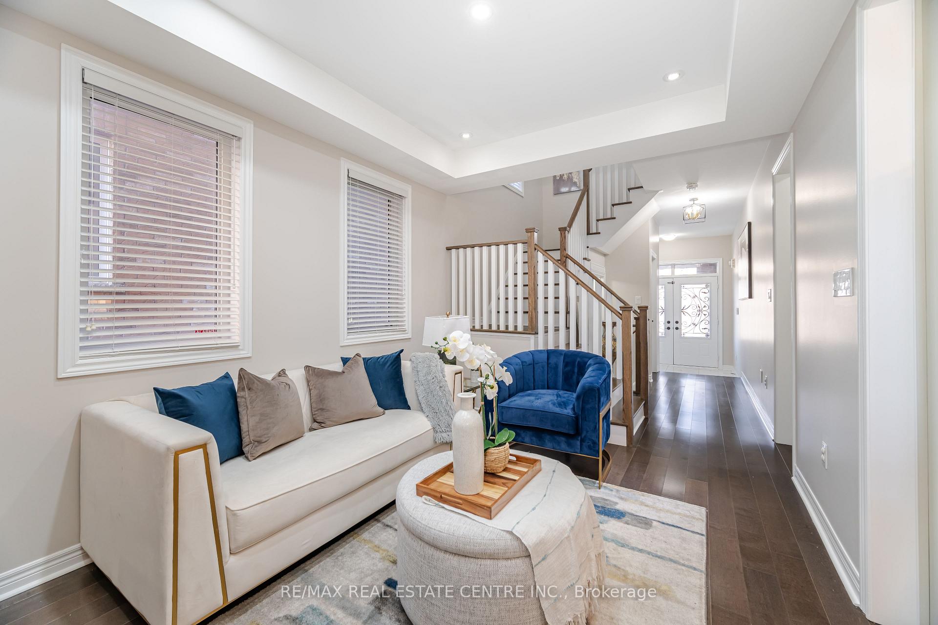 Photo 4 of 94 Little Britain Crescent, Brampton, Bram West — HOMEH