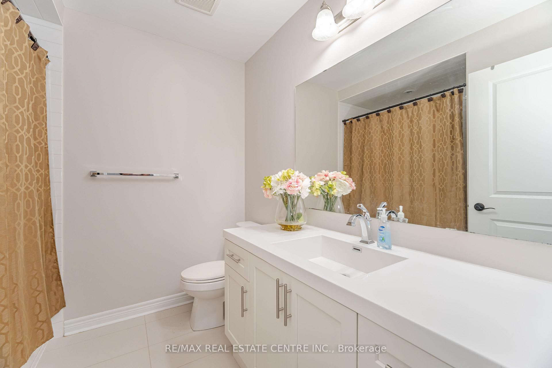 Photo 30 of 94 Little Britain Crescent, Brampton, Bram West — HOMEH