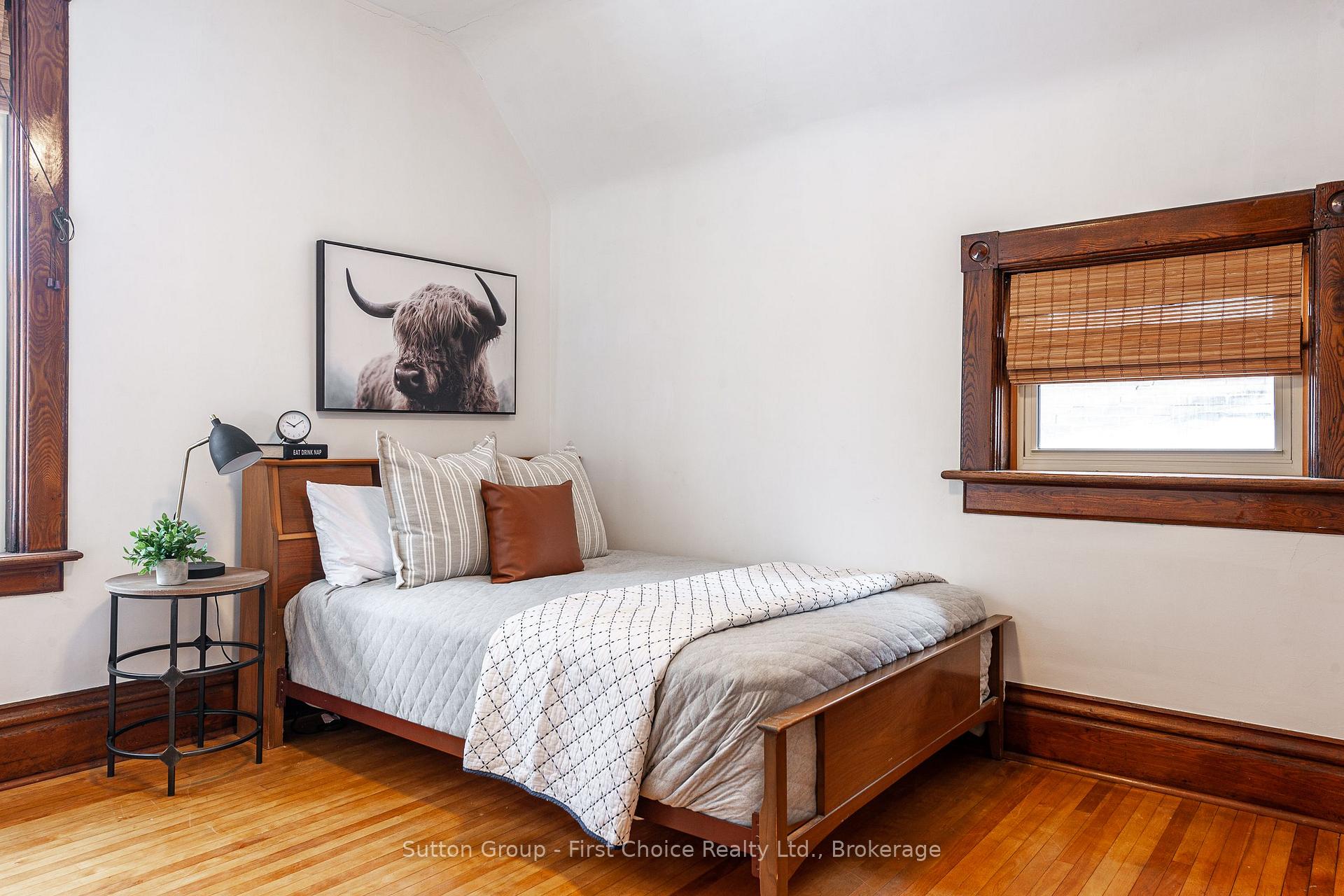 Photo 23 of 90 St George Street, Kitchener — HOMEH