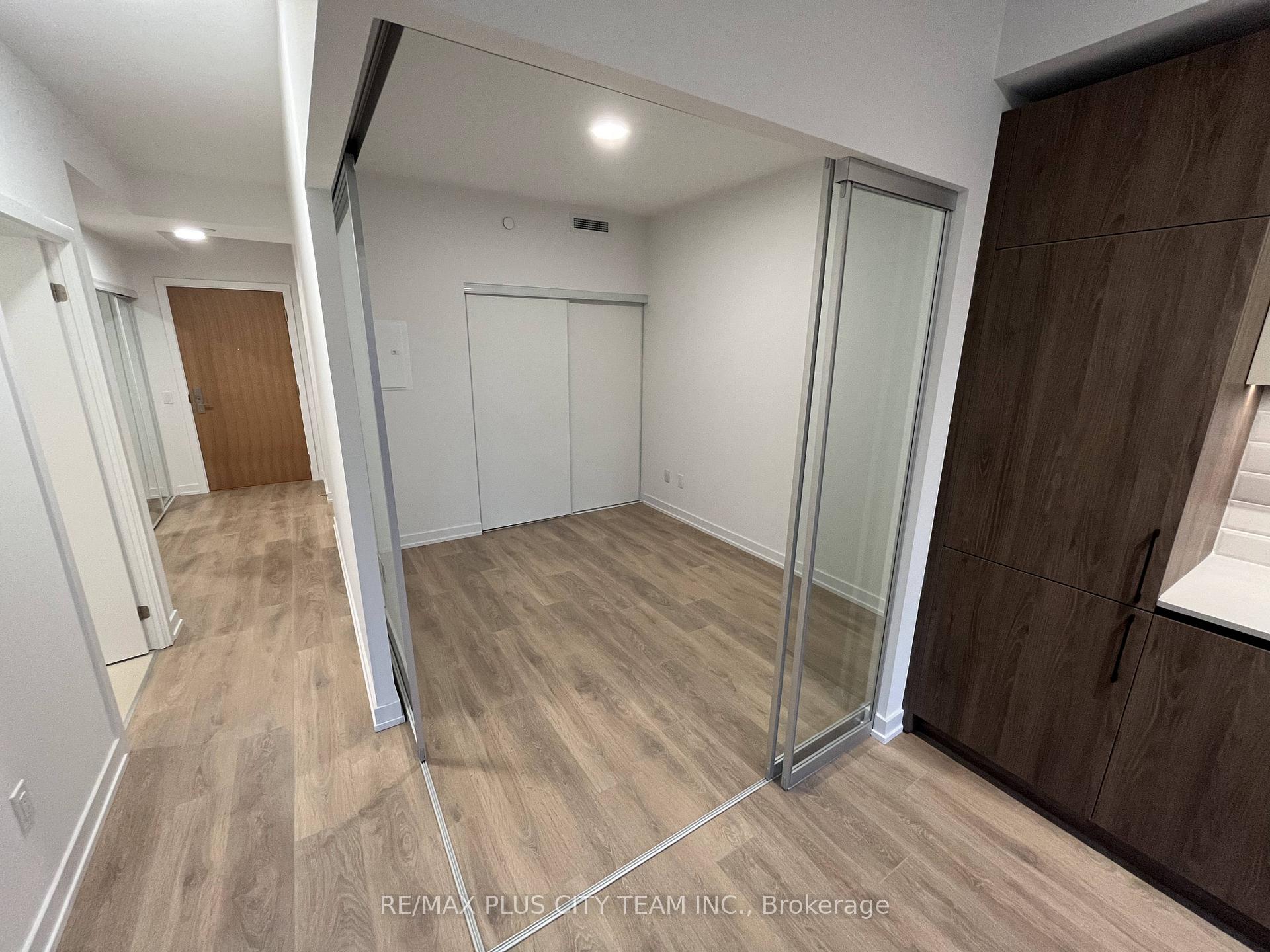 Photo 13 of Unit 410, 150 Logan Avenue, Toronto, South Riverdale — HOMEH