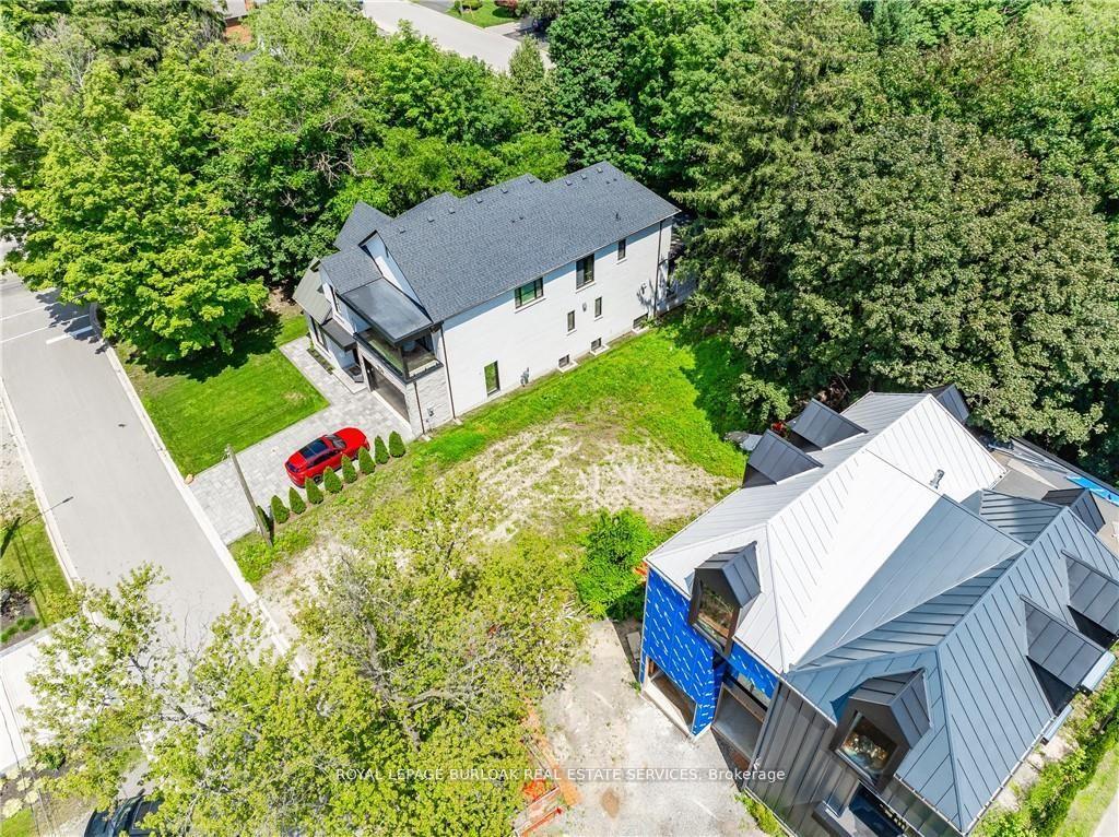 Photo 10 of 235 Green Street, Burlington, Brant — HOMEH