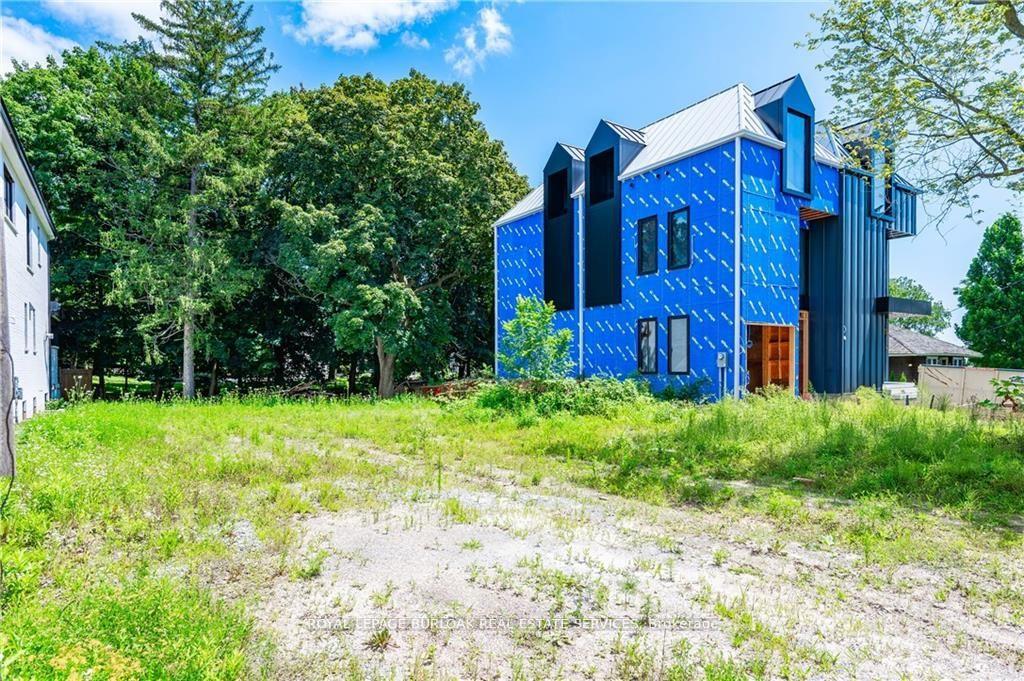 Photo 14 of 235 Green Street, Burlington, Brant — HOMEH