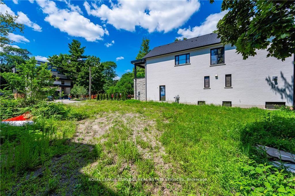 Photo 16 of 235 Green Street, Burlington, Brant — HOMEH