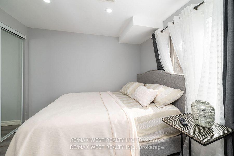 Photo 5 of Unit 44, 324 Equestrian(Basement) Way, Cambridge, Hagey — HOMEH