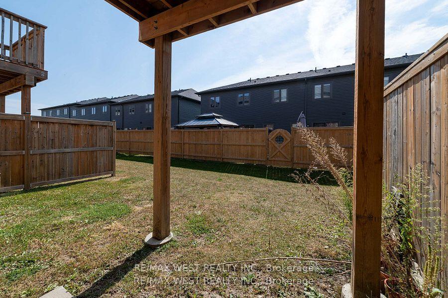Photo 7 of Unit 44, 324 Equestrian(Basement) Way, Cambridge, Hagey — HOMEH