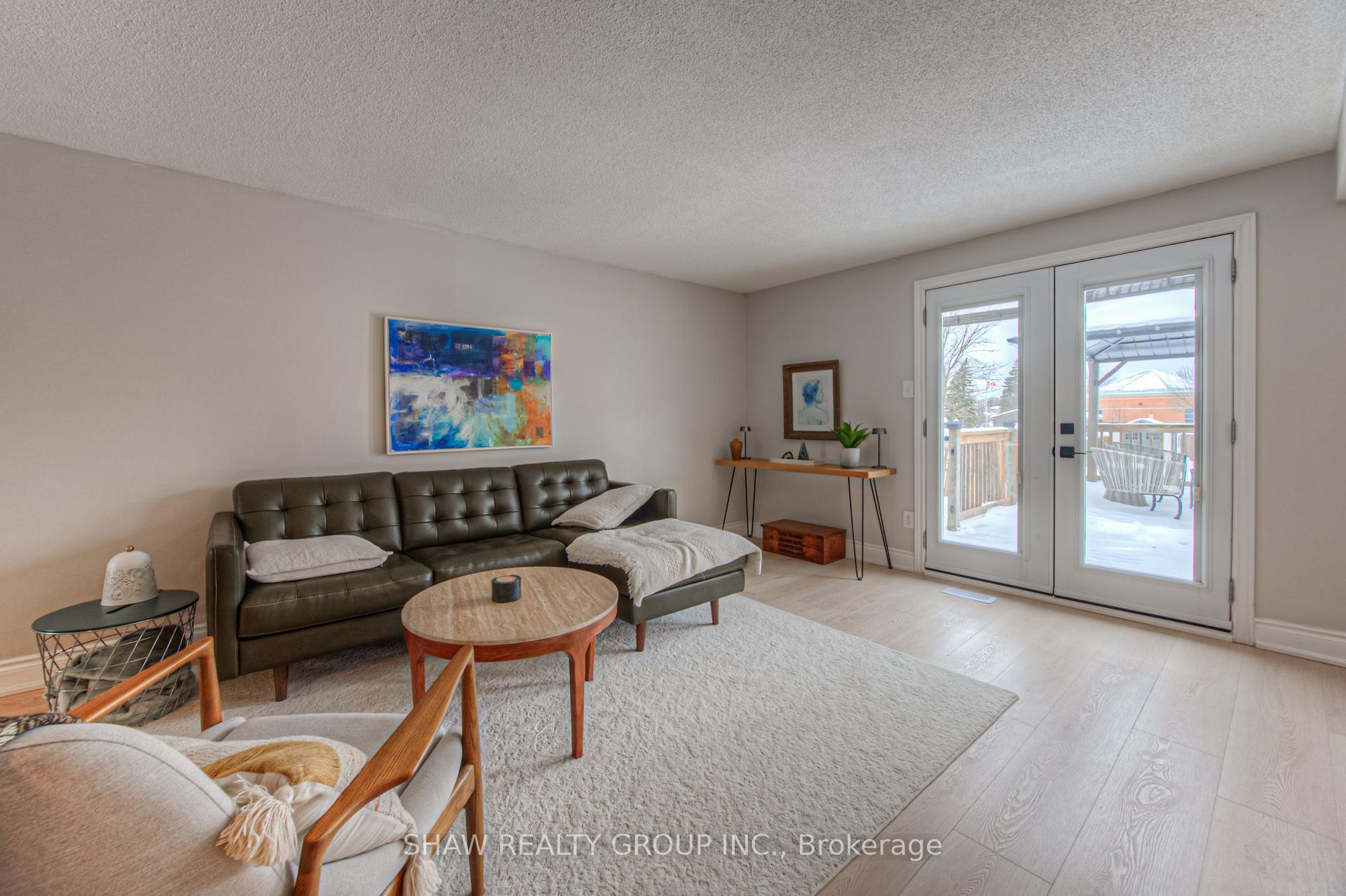 Photo 7 of 156 Carter Crescent, Cambridge — HOMEH