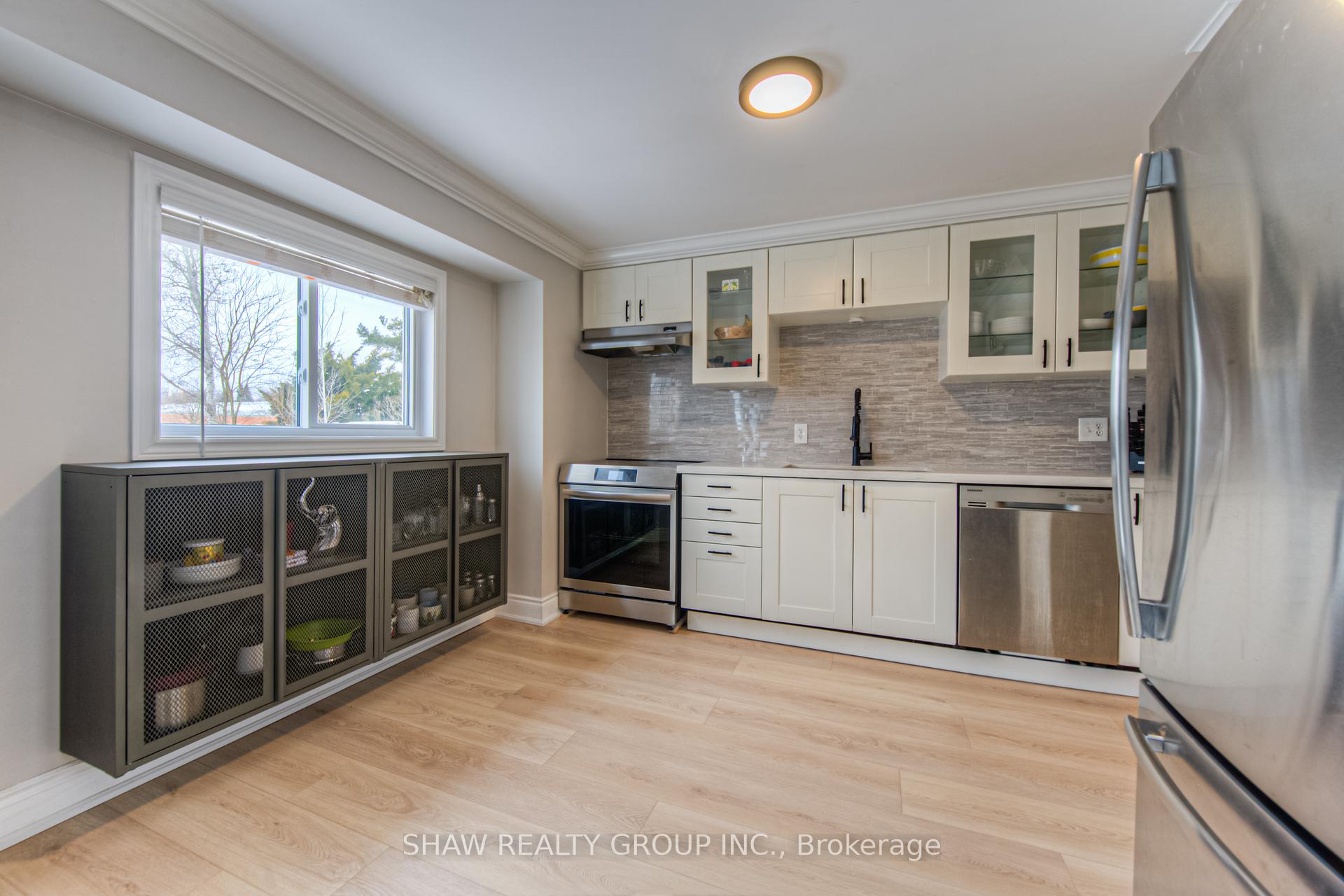 Photo 9 of 156 Carter Crescent, Cambridge — HOMEH