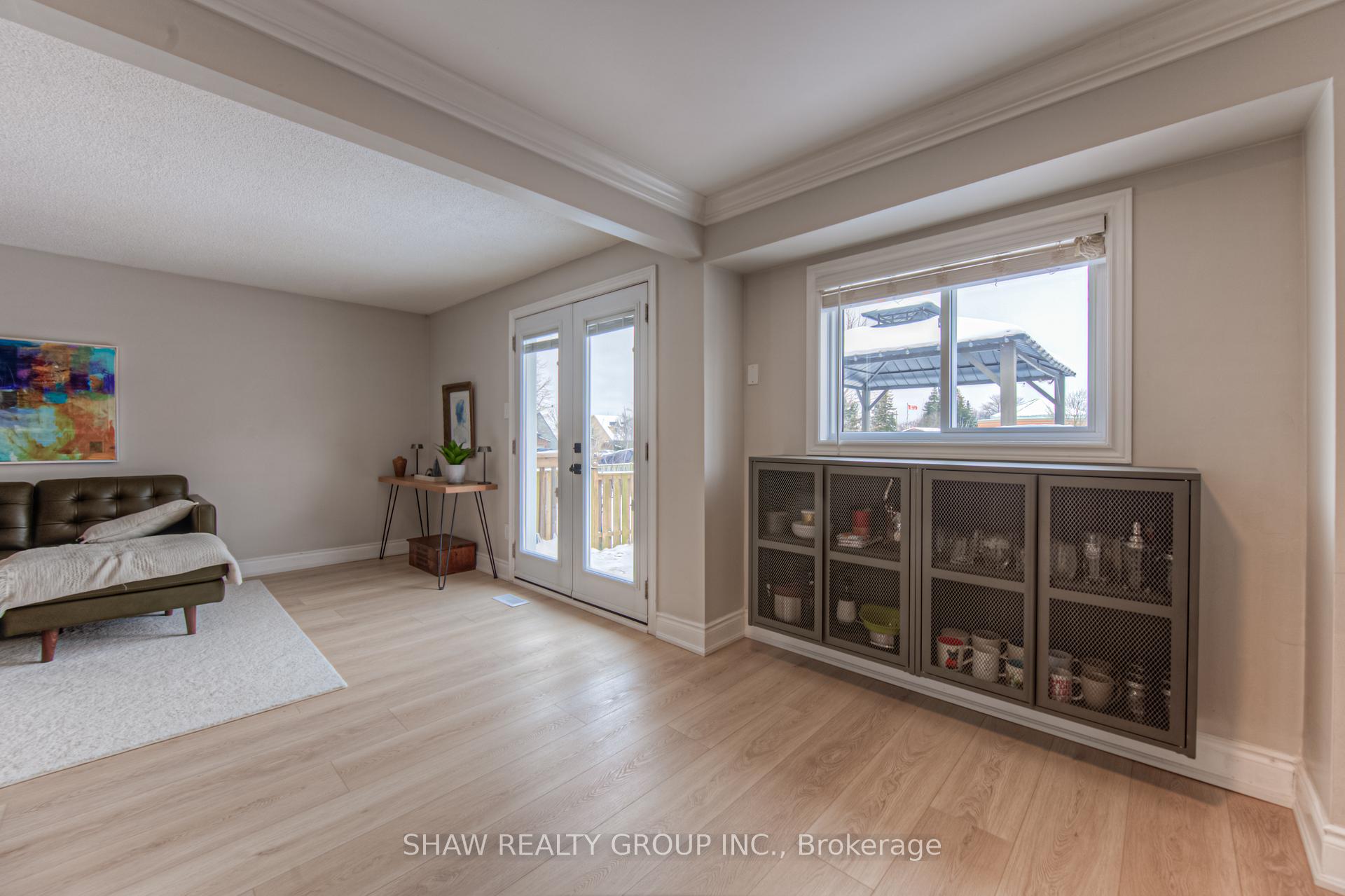 Photo 13 of 156 Carter Crescent, Cambridge — HOMEH