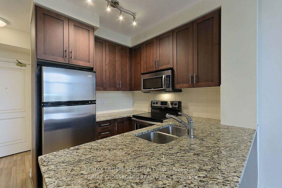 Photo 7 of Unit 302, 9245 Jane Street, Vaughan, Maple — HOMEH