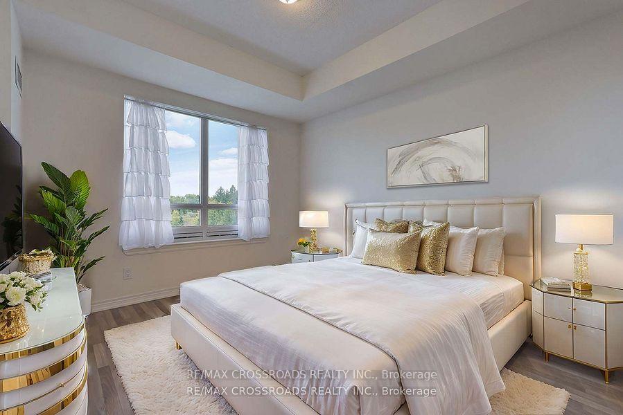 Photo 9 of Unit 302, 9245 Jane Street, Vaughan, Maple — HOMEH