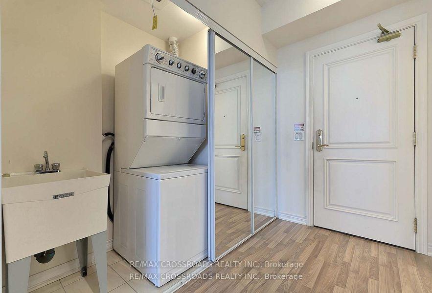 Photo 13 of Unit 302, 9245 Jane Street, Vaughan, Maple — HOMEH