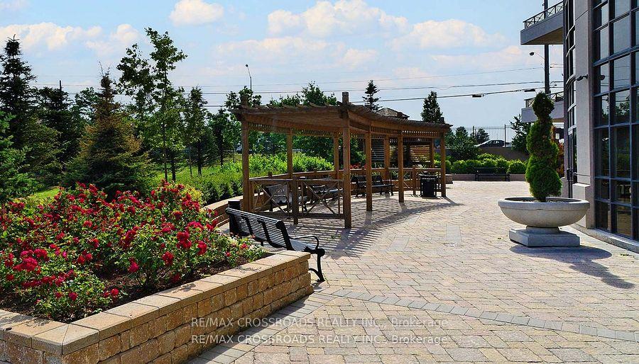 Photo 26 of Unit 302, 9245 Jane Street, Vaughan, Maple — HOMEH