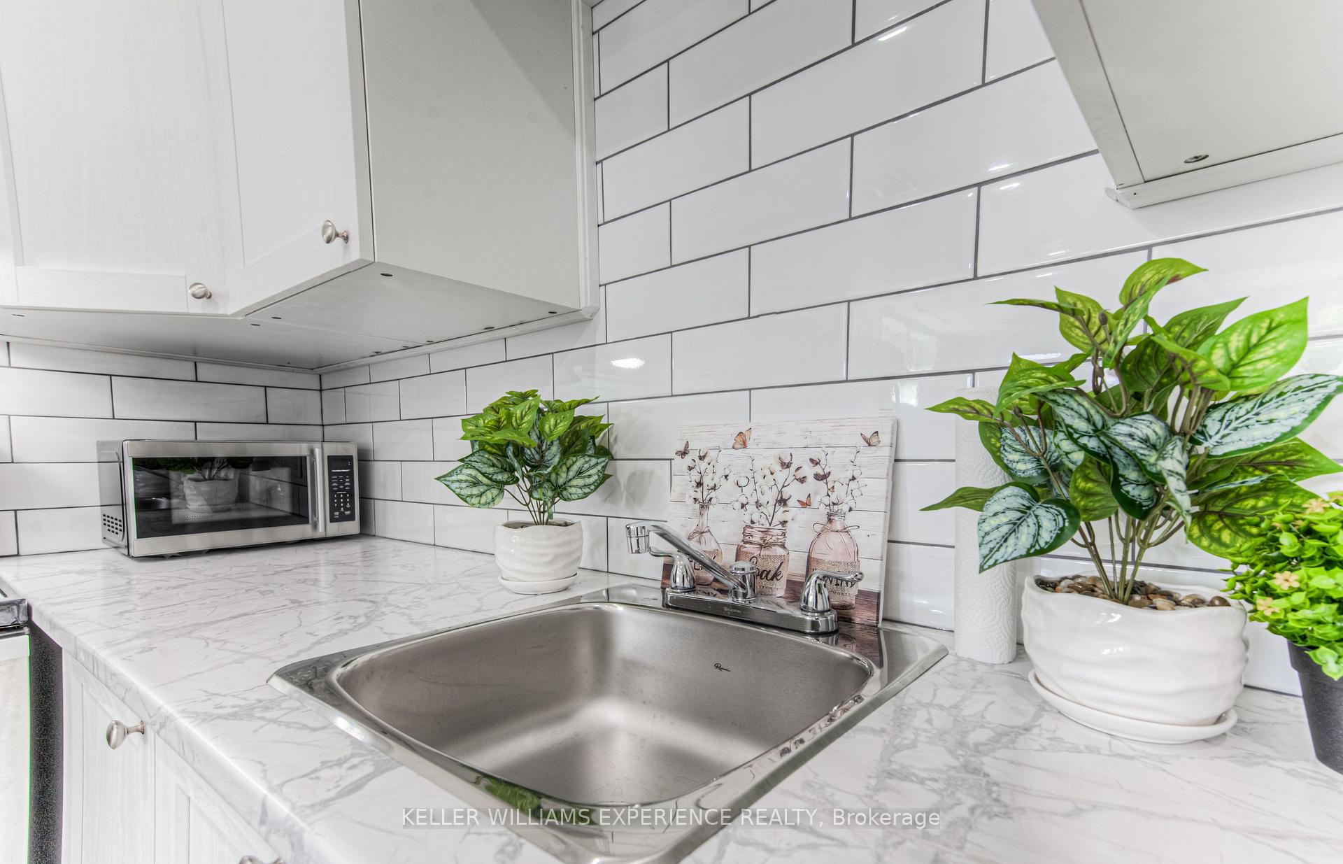 Photo 4 of Unit 1, 55 Meinzinger Avenue, Kitchener — HOMEH