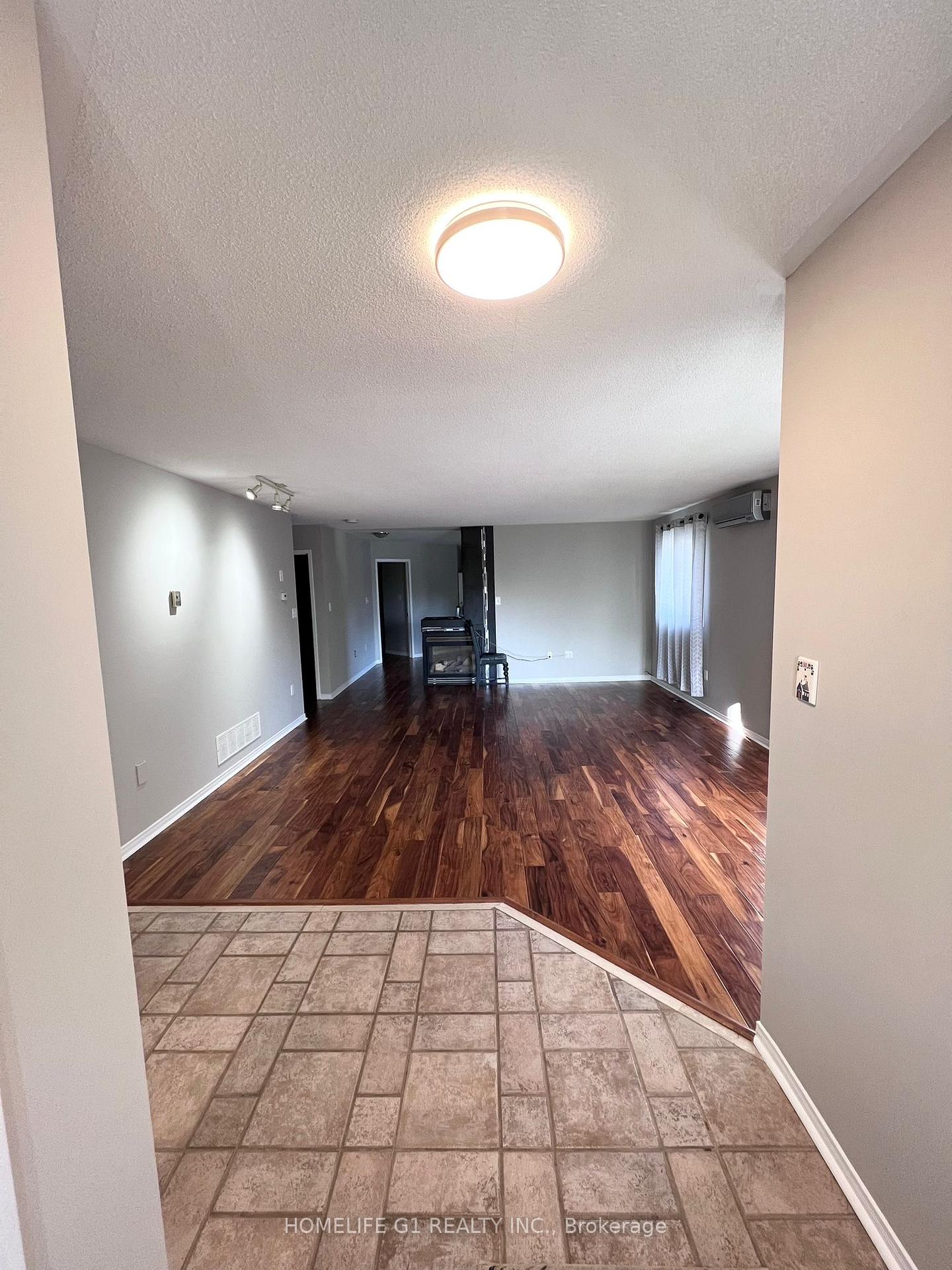 Photo 6 of 107 Holly Meadow Road, Barrie, Holly — HOMEH