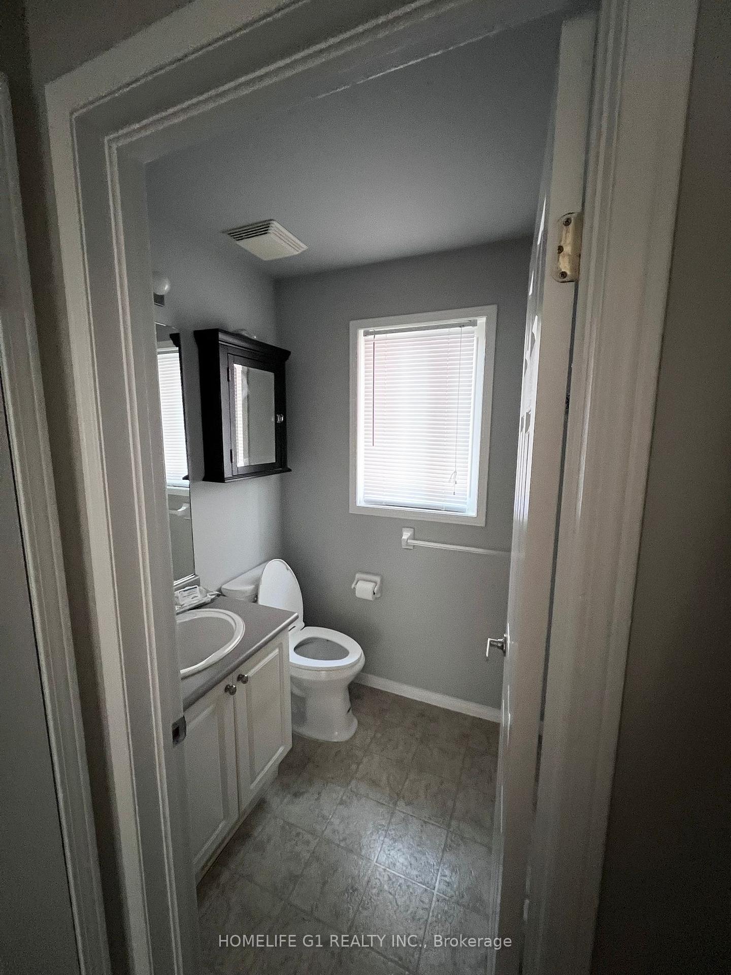 Photo 13 of 107 Holly Meadow Road, Barrie, Holly — HOMEH