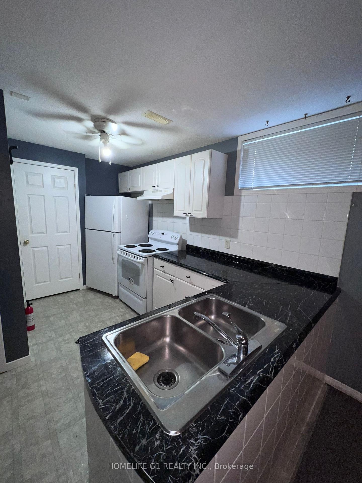 Photo 16 of 107 Holly Meadow Road, Barrie, Holly — HOMEH