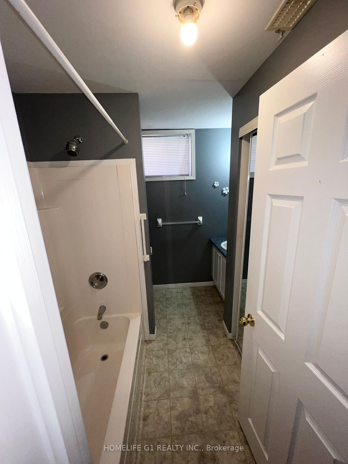 Photo 28 of 107 Holly Meadow Road, Barrie, Holly — HOMEH