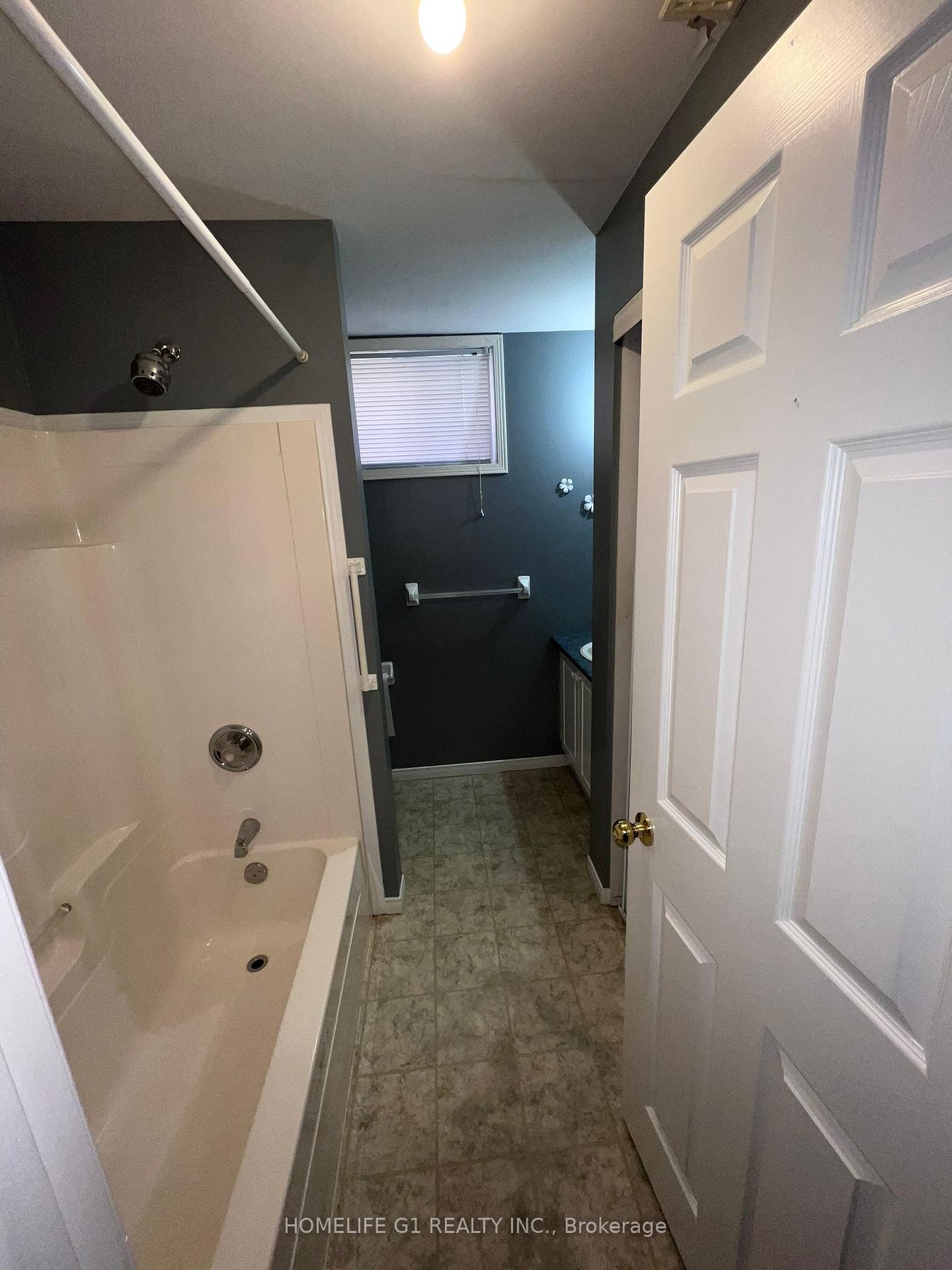 Photo 37 of 107 Holly Meadow Road, Barrie, Holly — HOMEH
