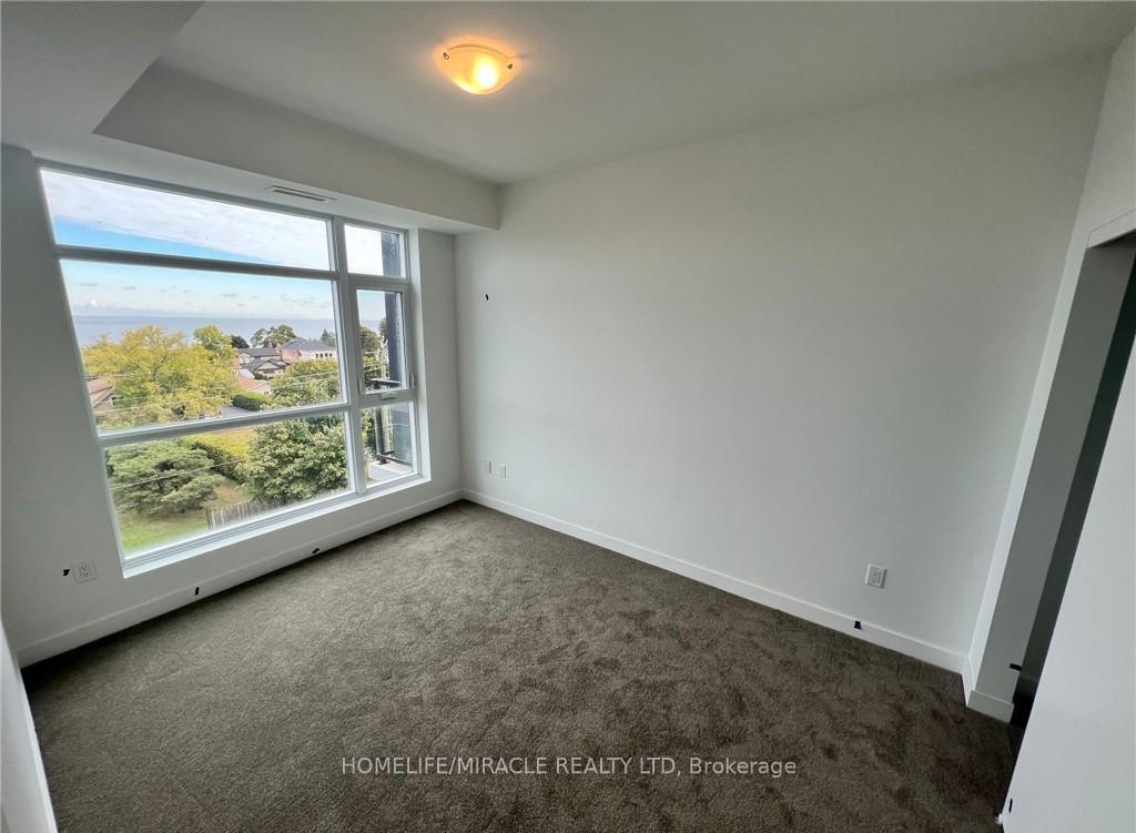 Photo 4 of Unit 513, 600 North Service Road, Hamilton, Lakeshore — HOMEH