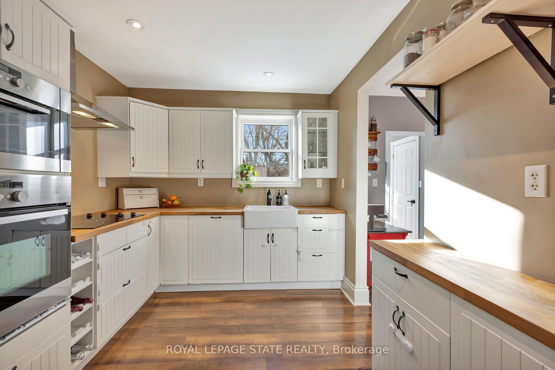Photo 9 of 131 Arkell Street, Hamilton, Westdale — HOMEH