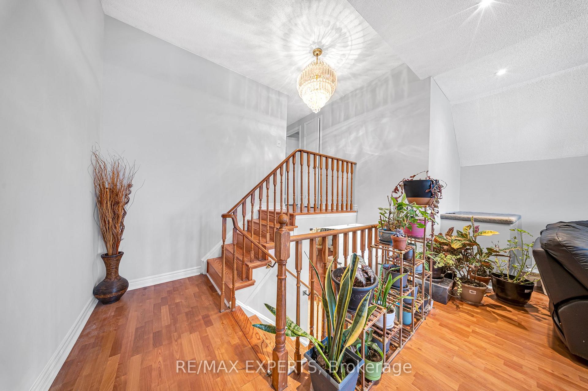 Photo 14 of 68 Wicks Drive, Ajax, Central East — HOMEH