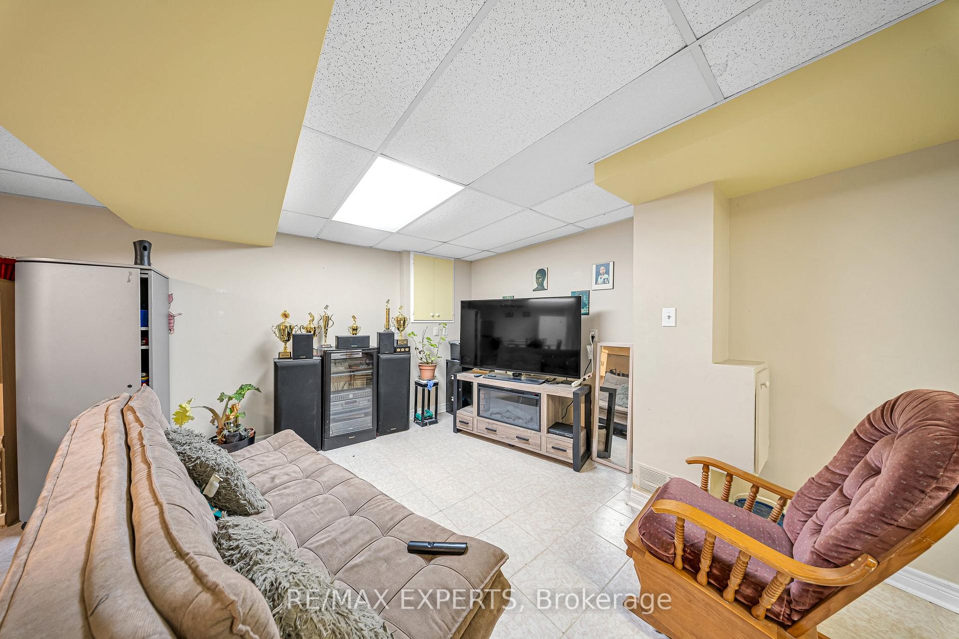 Photo 29 of 68 Wicks Drive, Ajax, Central East — HOMEH