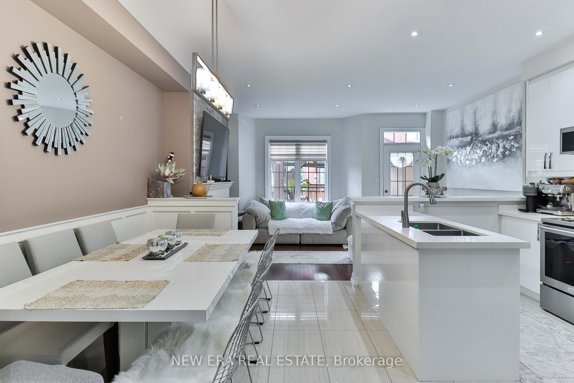 Photo 7 of 5 Sibella Way, Vaughan, Vellore Village — HOMEH
